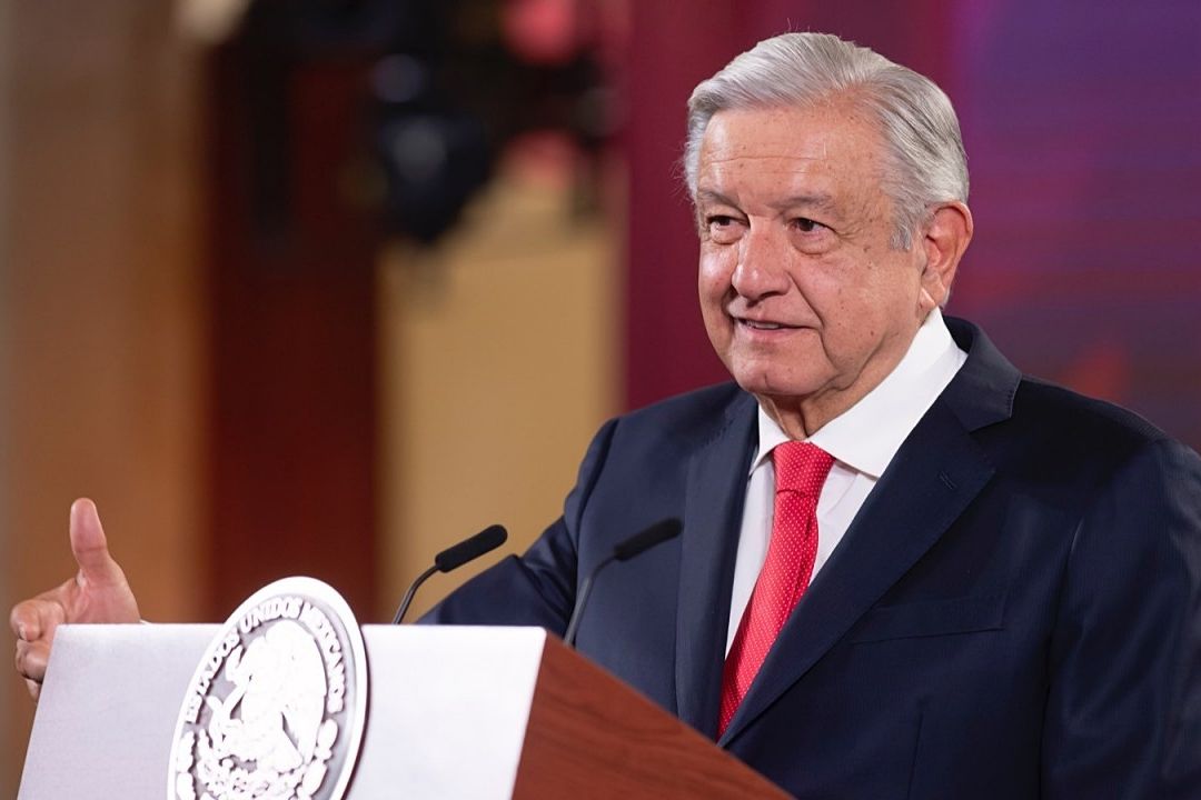 El presidente Andrés Manuel López Obrador ofrece su conferencia mañanera un día después de la marcha por su Informe de Gobierno
