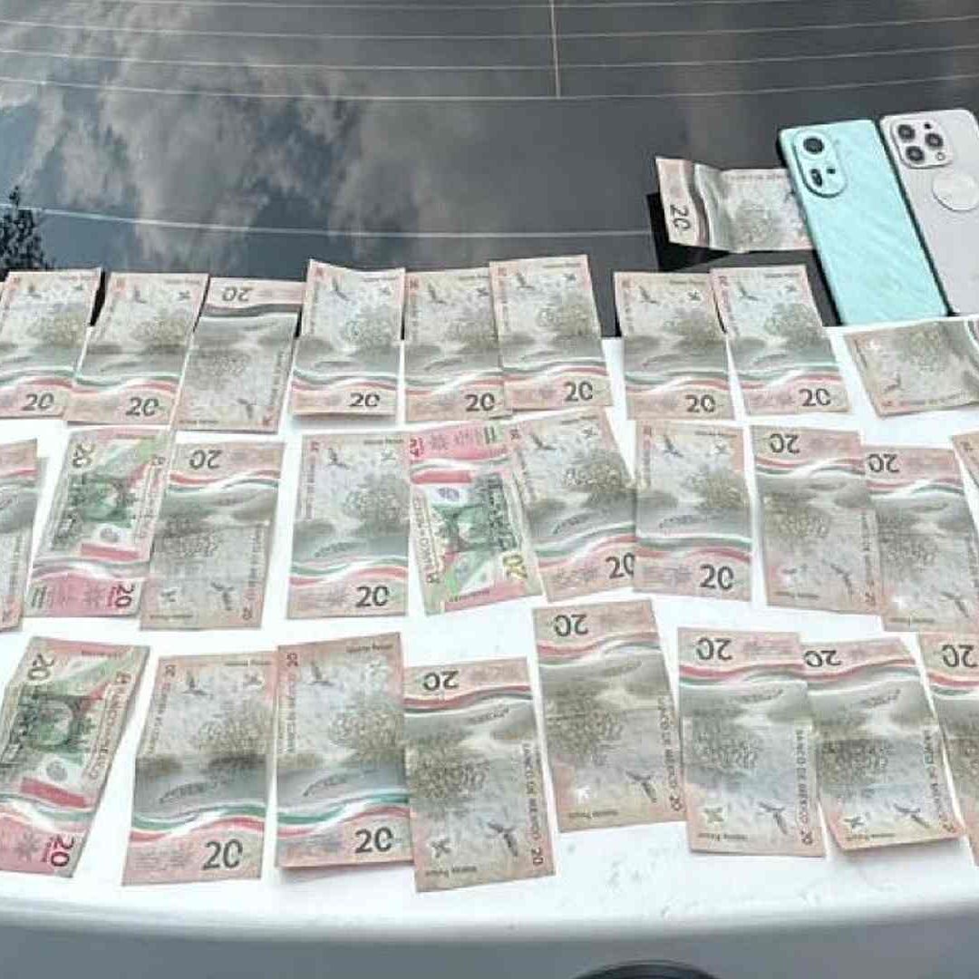 Dinero decomisado a extorsionadores en Indios Verdes