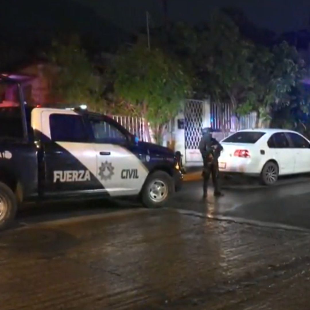 Fuerza Civil asegurando la vivienda de Monterrey