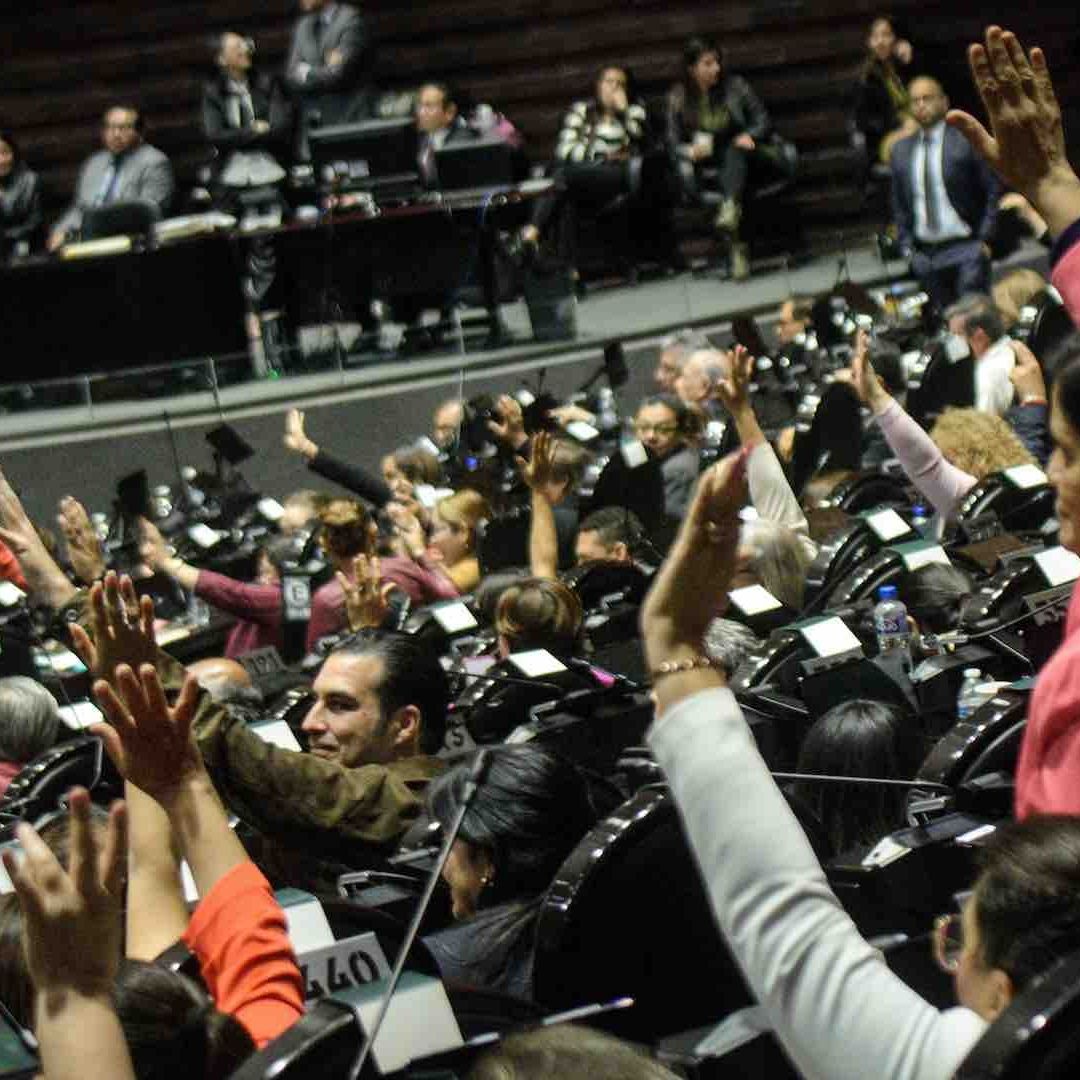 para ser senadores los aspirantes deberán tener el día de la elección 21 años