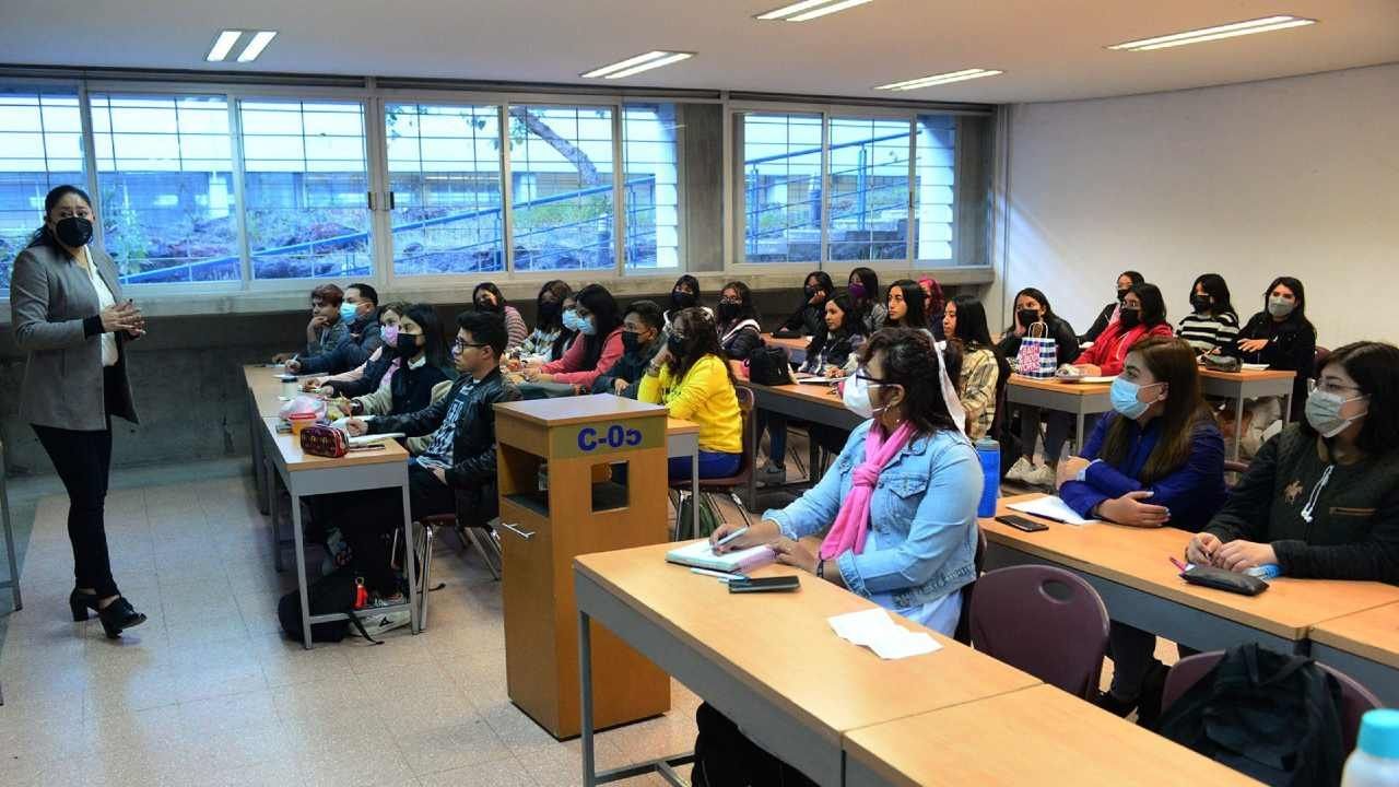 ¿Qué va a pasar con las becas Elisa Acuña? Esto dice la UNAM