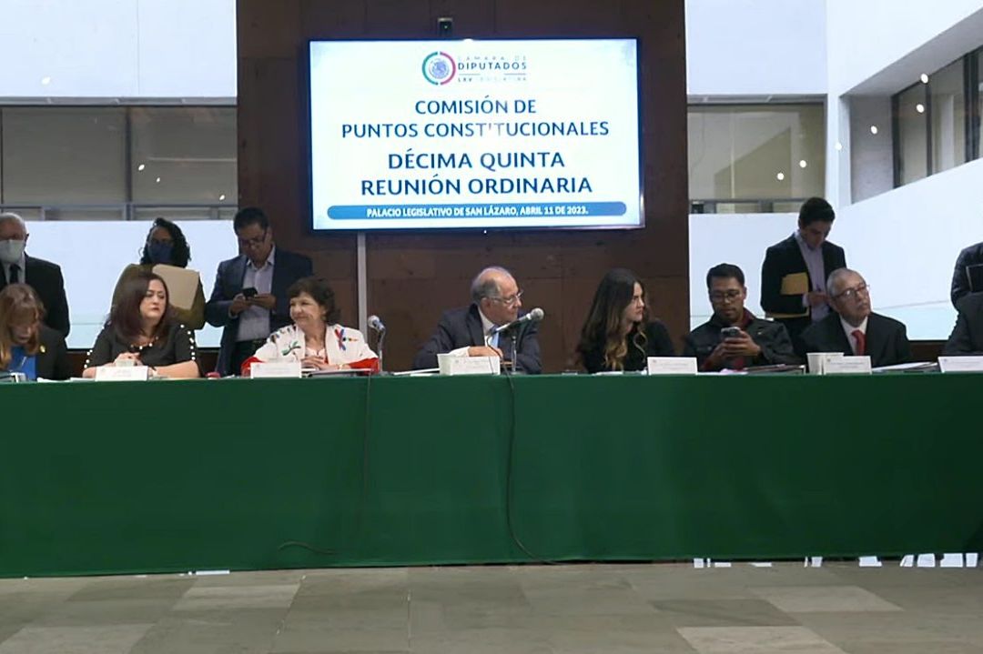 Decretan receso en la sesión de la Comisión de Puntos Constitucionales