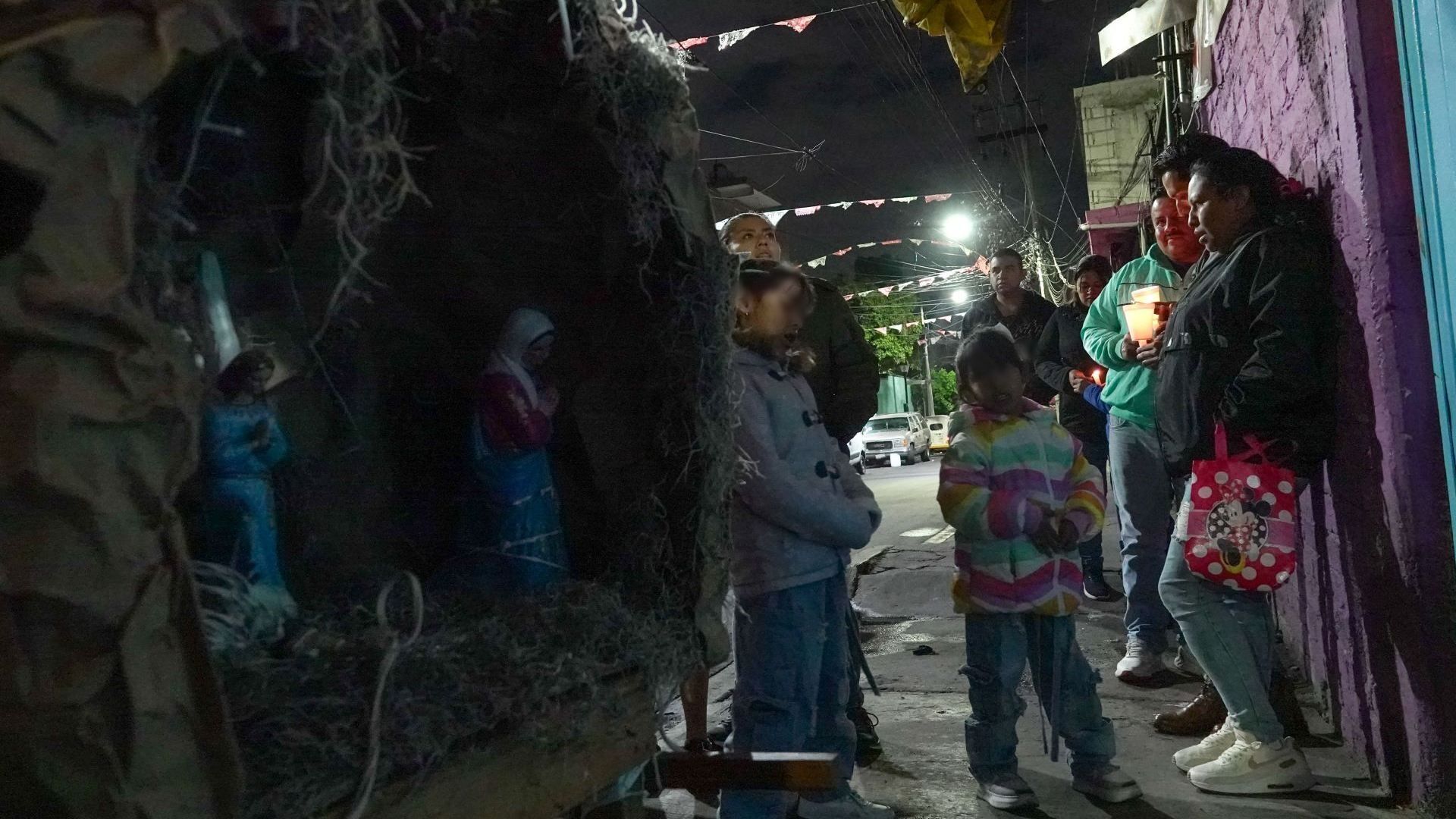 Oraciones y cantos para las posadas 2025