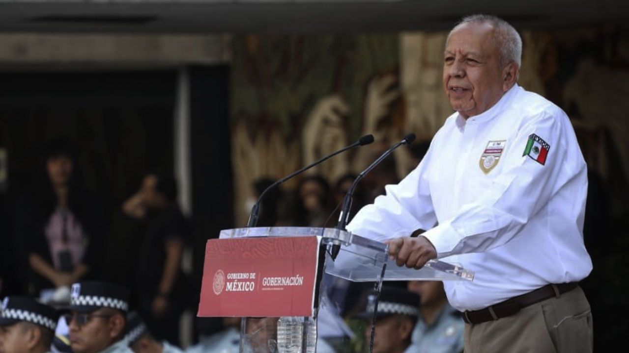 Citan a comparecer a Francisco Garduño por muerte de 40 migrantes