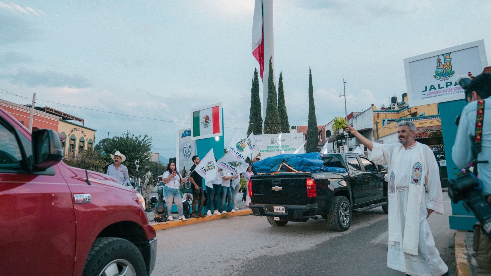 Llega Desde Estados Unidos la Caravana Migrante con Miles de Paisanos a Querétaro