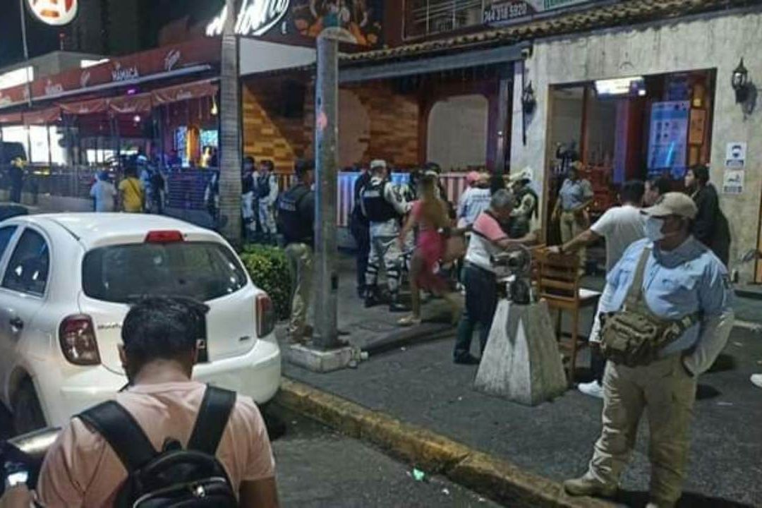 Balaceras en Bares de Acapulco Dejan 7 Heridos