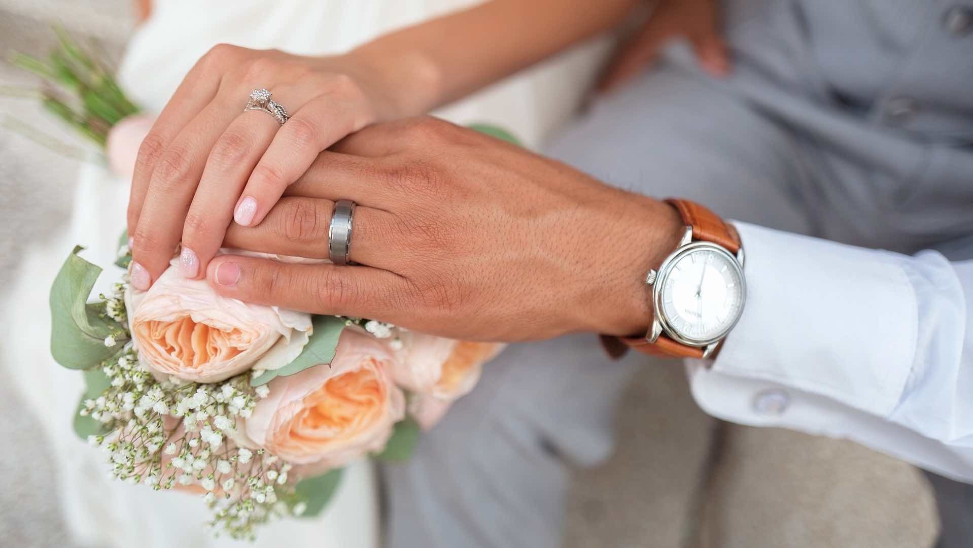Los novios deberán tomar un curso prenupcial en el Registro Civil antes de casarse