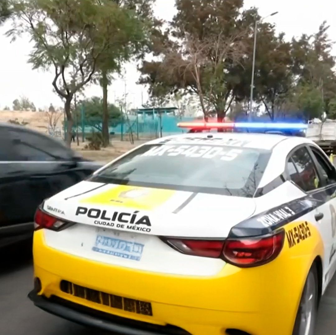 Ciclistas se enfrentan a riesgos en la Avenida Guelatao