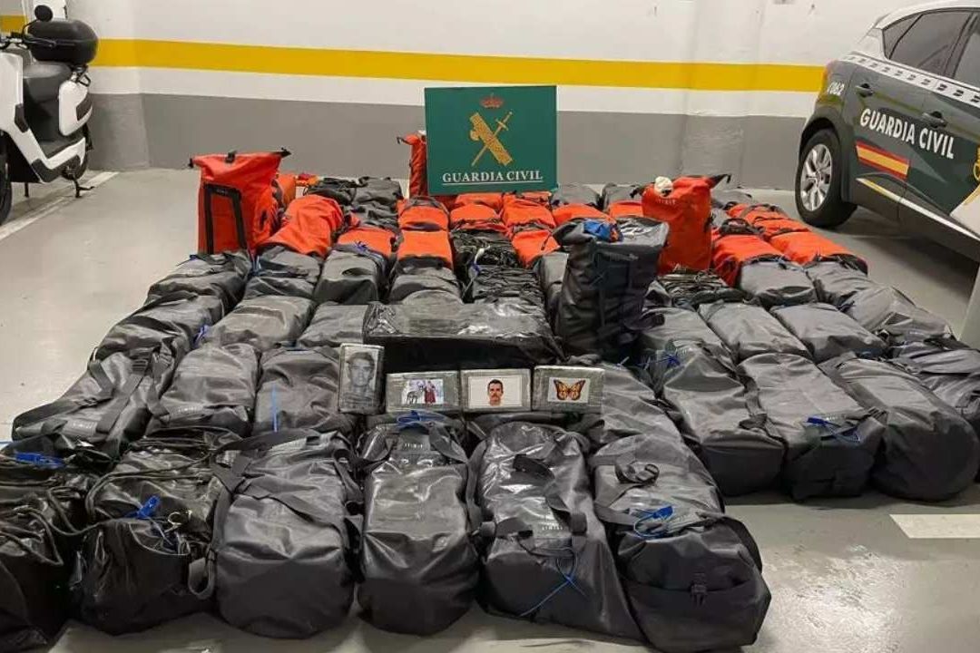 Detienen a Banda que Traficaba Cocaína de España a América