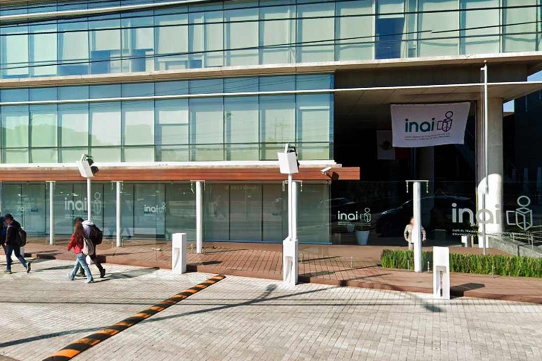 AMLO propone que alguna institución asuma las funciones del INAI