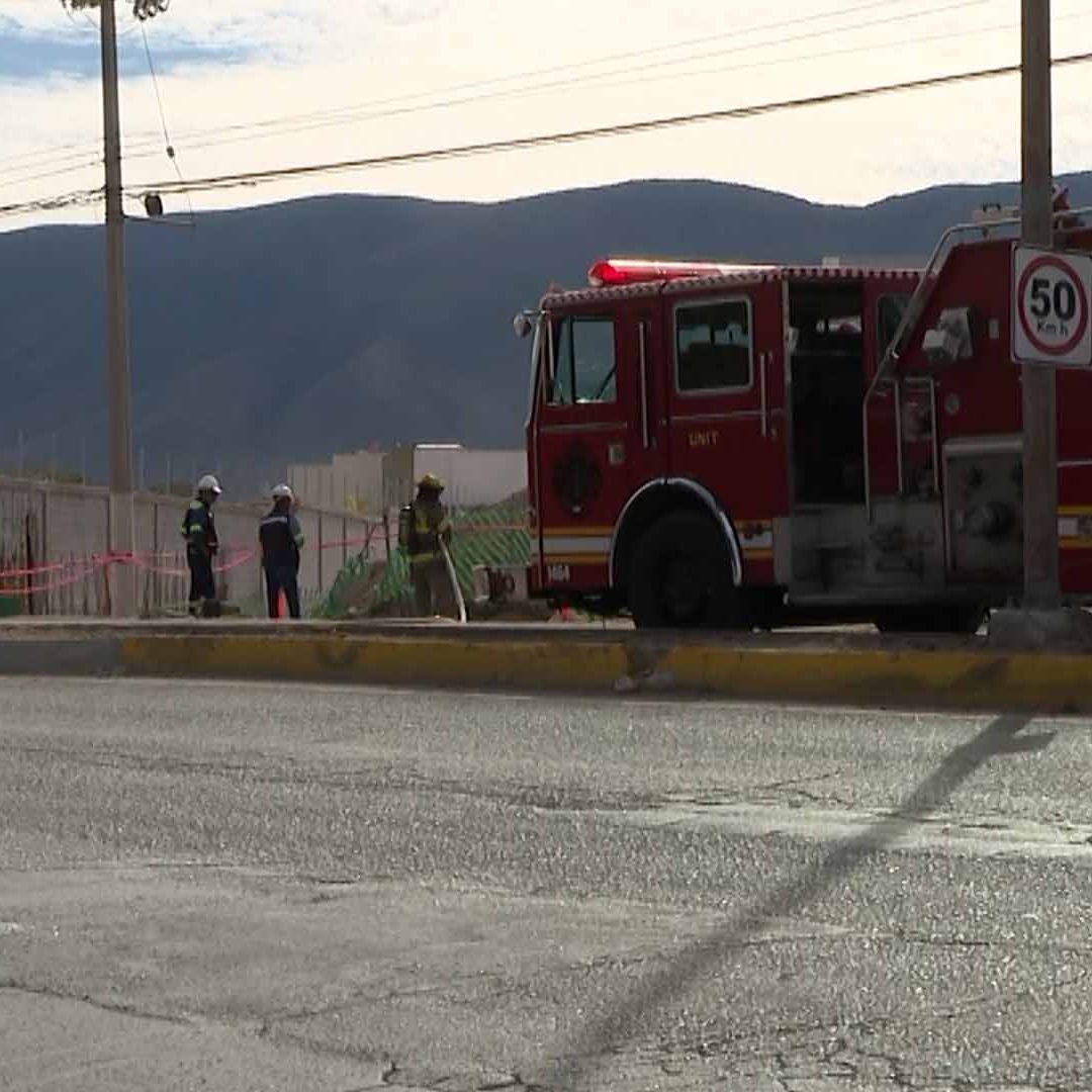 Trabajadores Provocan Fuga de Gas al Perforar Tubería en Saltillo; Evacúan a Más de 50 Personas