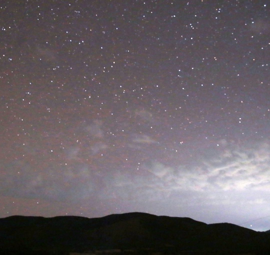 Cuándo Qué Hora es Lluvia Estrellas Úrsidas Diciembre 2025. Días Ver México