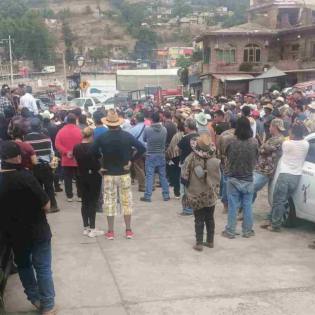Bloqueo en la carretera a Tenencingo