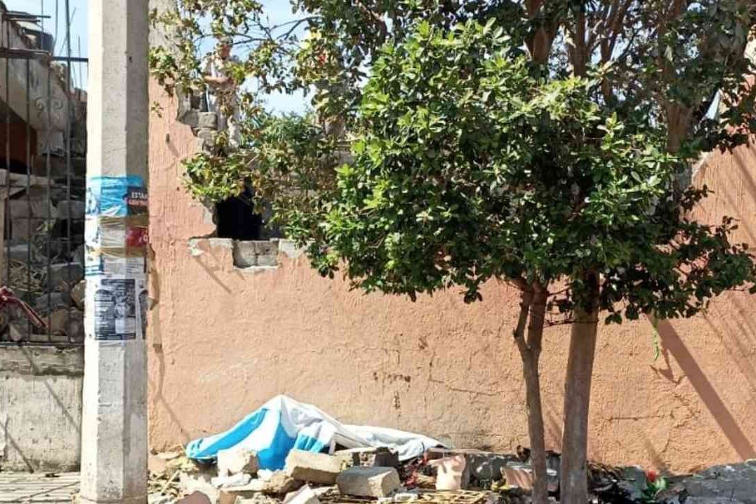 Al interior de la vivienda se almacenaba material explosivo para la elaboración de pólvora, aunque se desconocen las causas que pudieron originar la explosión