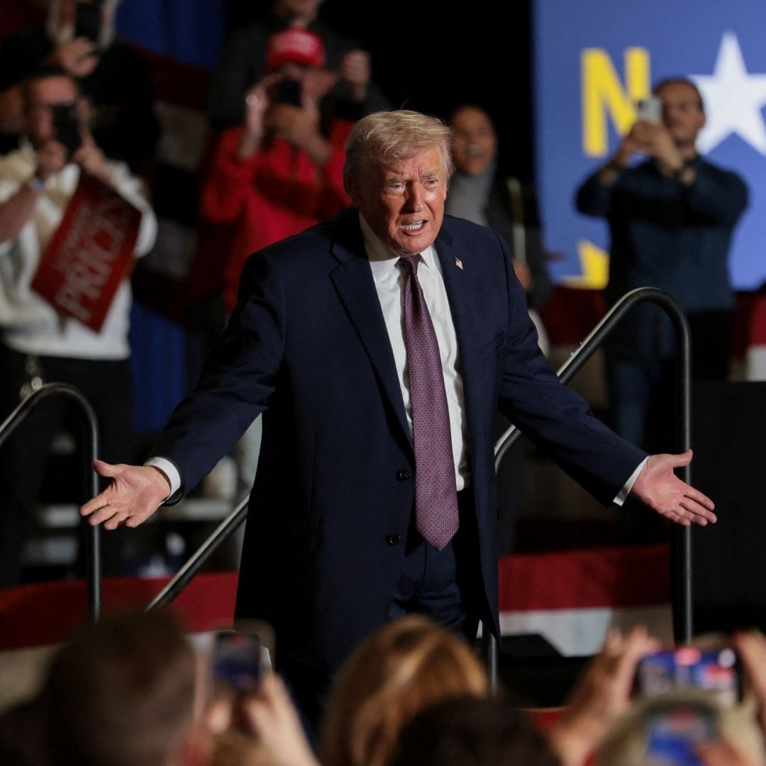 Trump Evita Hablar del Caso Epstein en Su Primer Acto Público después de Publicación de Archivos