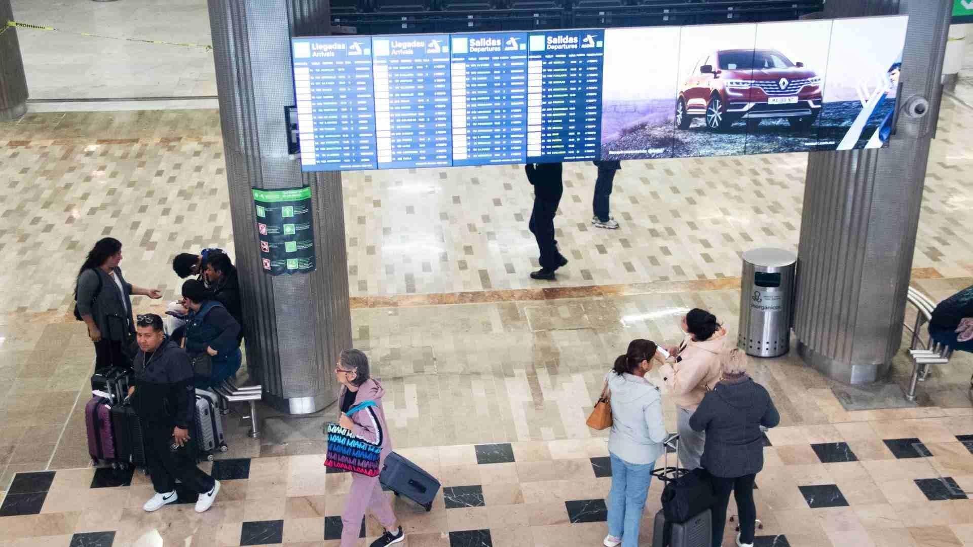 Pasajeros del AICM