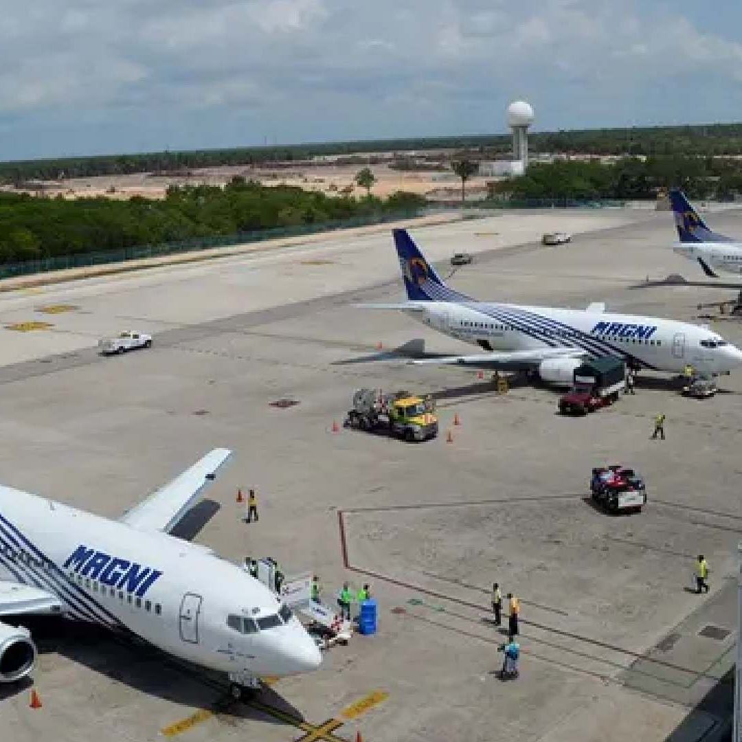 Piloto de Línea Magnicharters Retiene Avión en AICM. Foto: Cuartoscuro