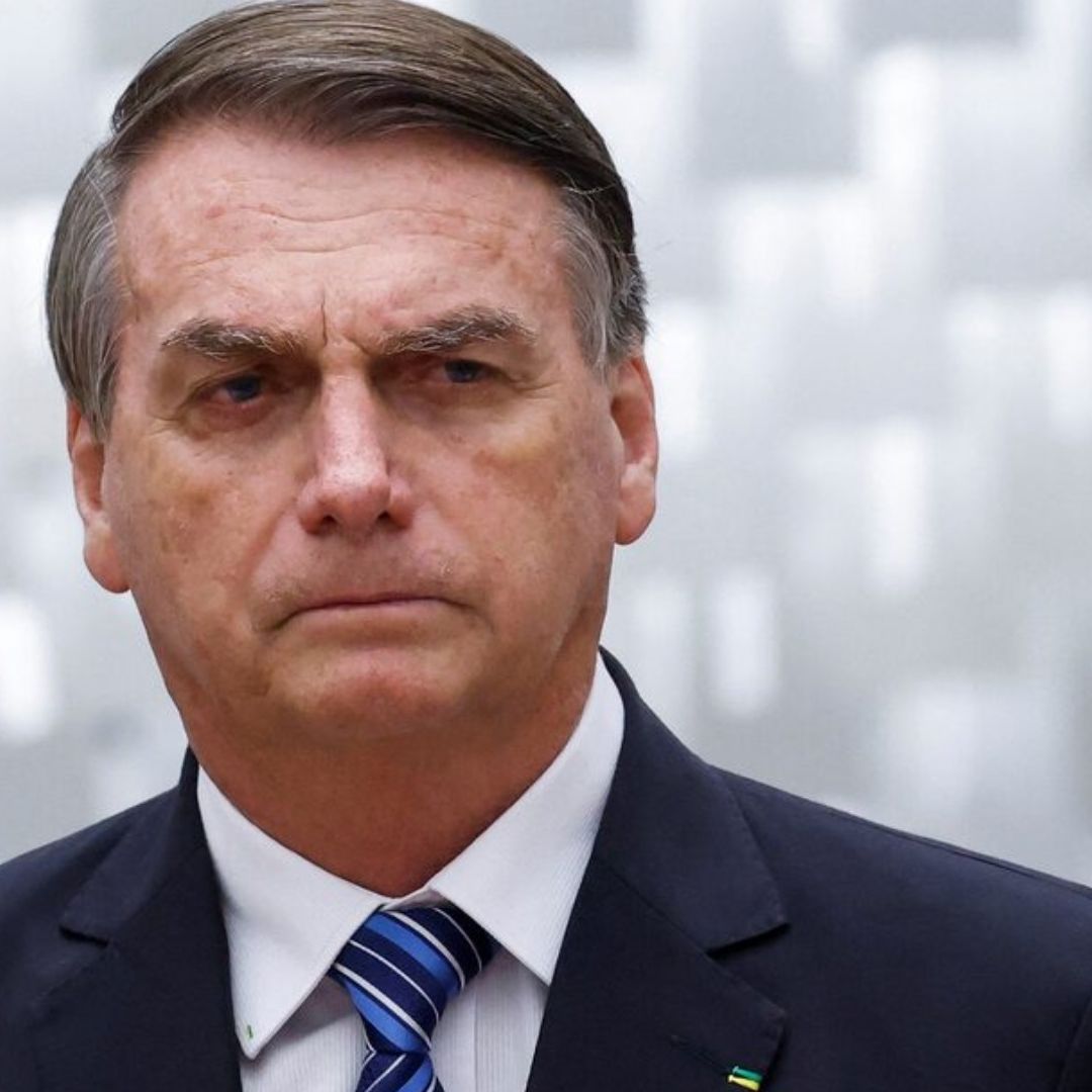 Autorizan Cirugía a Jair Bolsonaro, pero le Niega Prisión Domiciliaria por Riesgo de Fuga