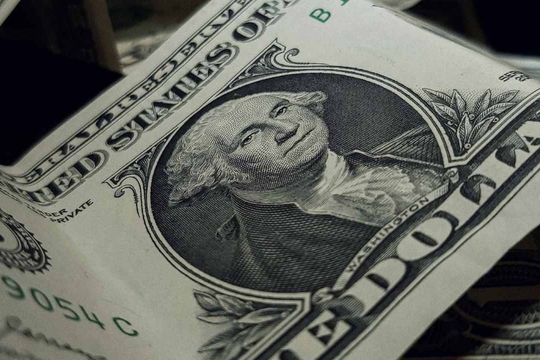 A cómo está el dólar hoy 25 de abril de 2023 en México.
