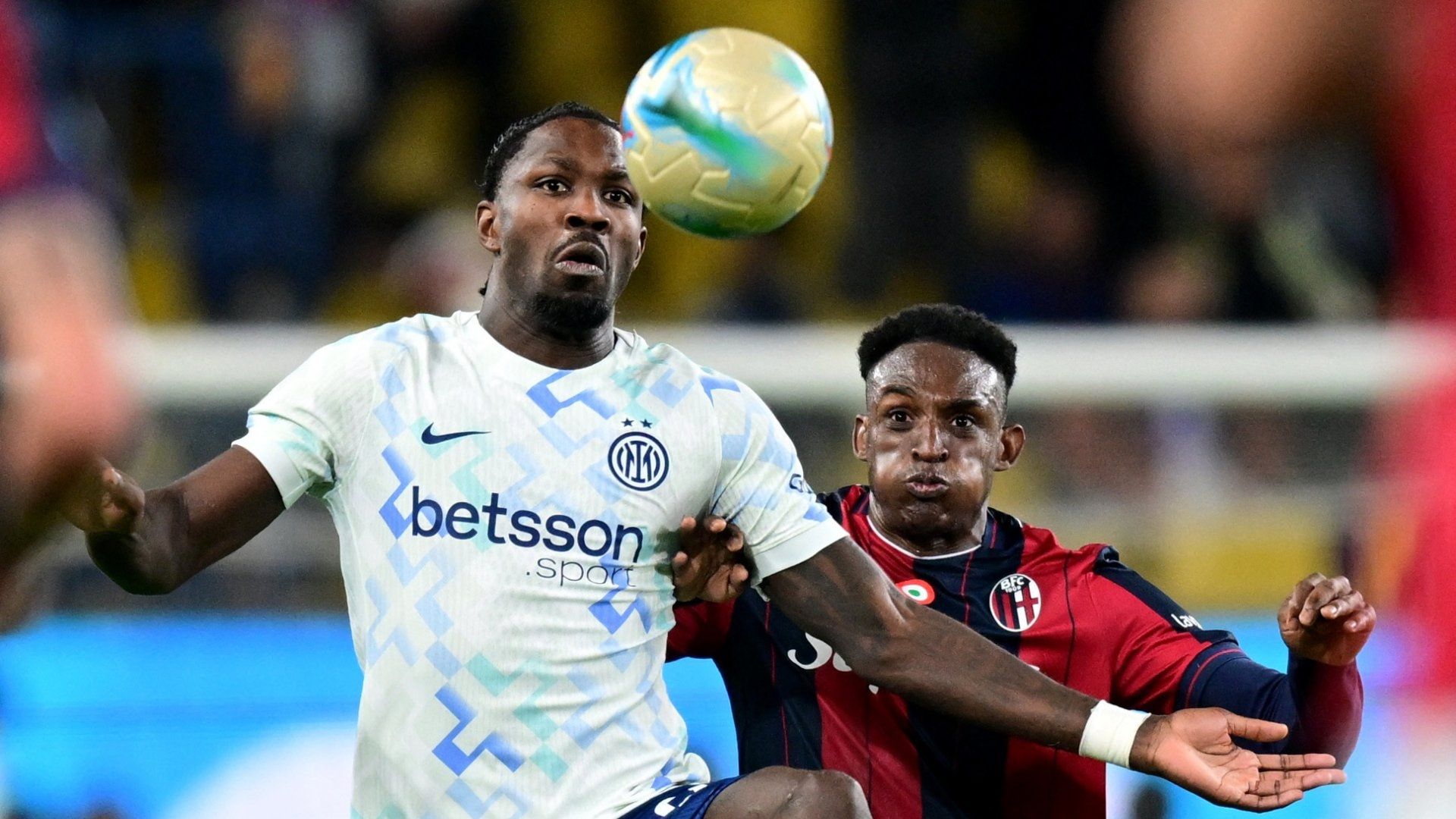 Marcus Thuram hizo el primer gol del partido para darle la ventaja al Inter de Milán, pero el Bolonia igualó el marcador más adelante.