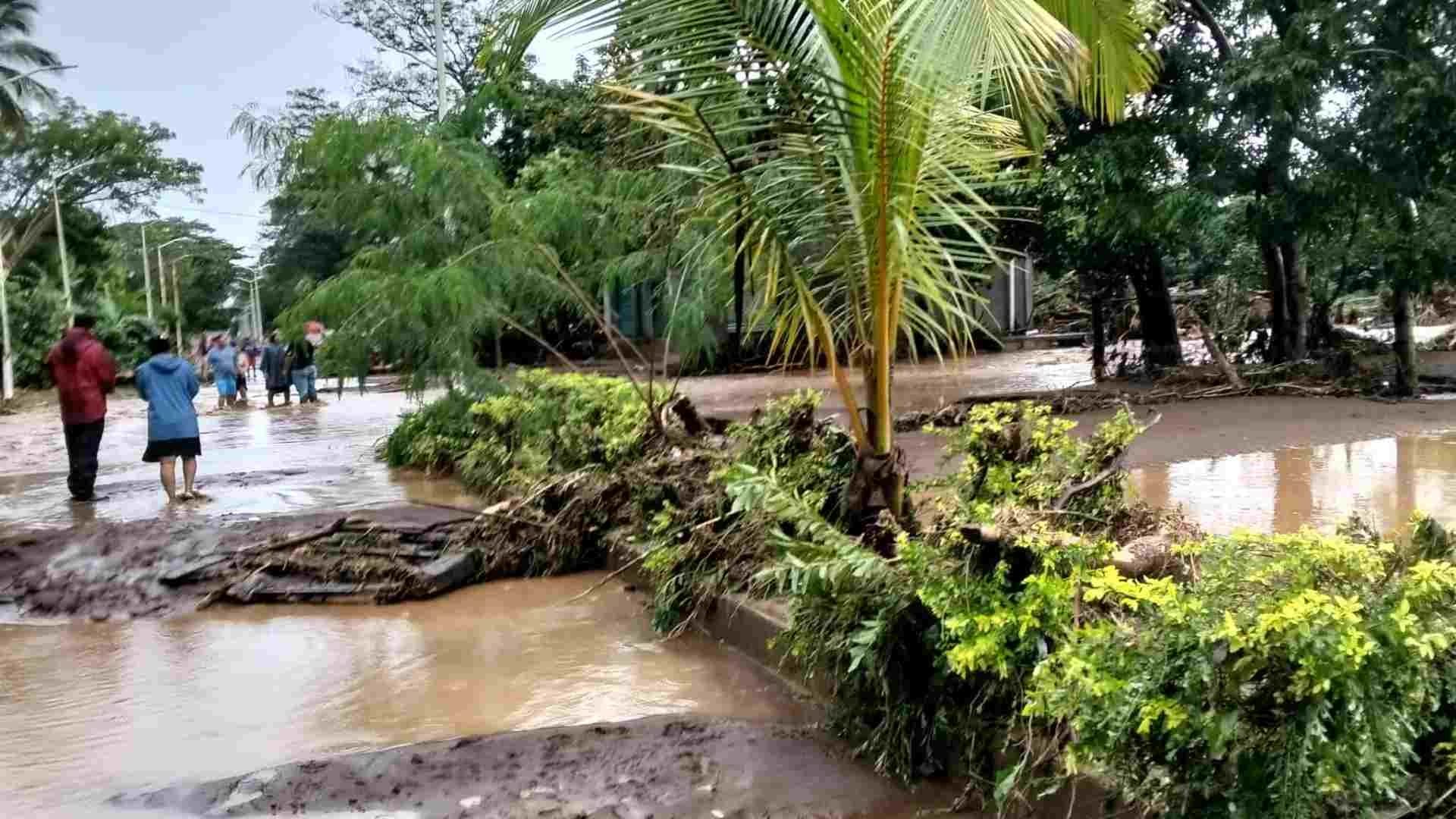 Activan Plan de Emergencia DN III en Comunidad La Palma Catemaco Veracruz por Inundaciones