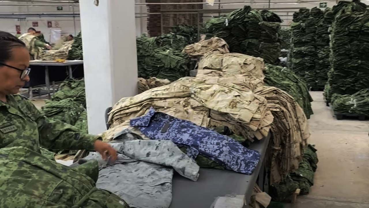 Sedena y Marina Pierden Miles de Uniformes; Podrían Terminar en el Mercado Negro