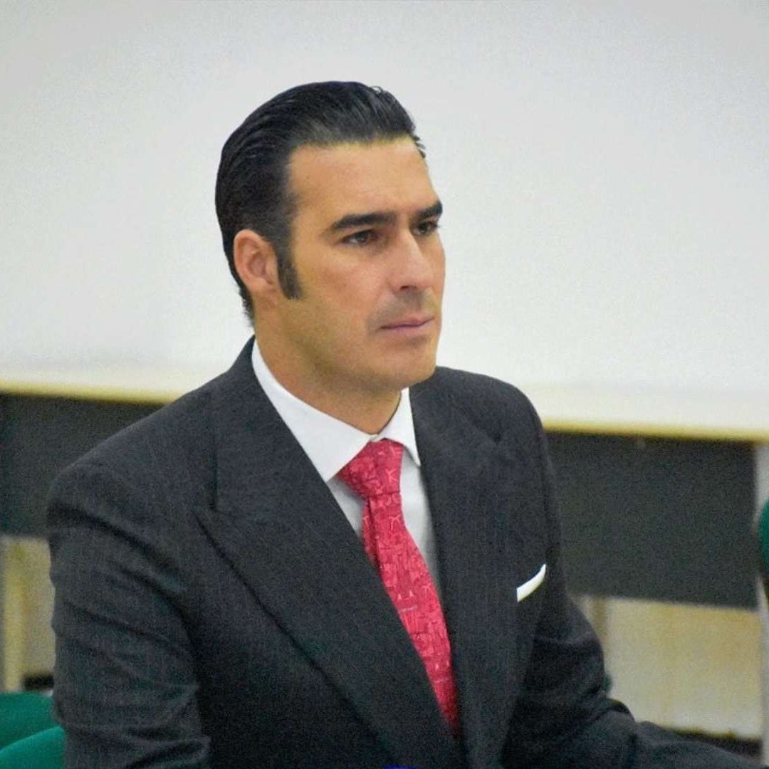 Miguel Torruco Garza durante presentación de coloquio doctoral en el Instituto Nacional de Administración Pública.