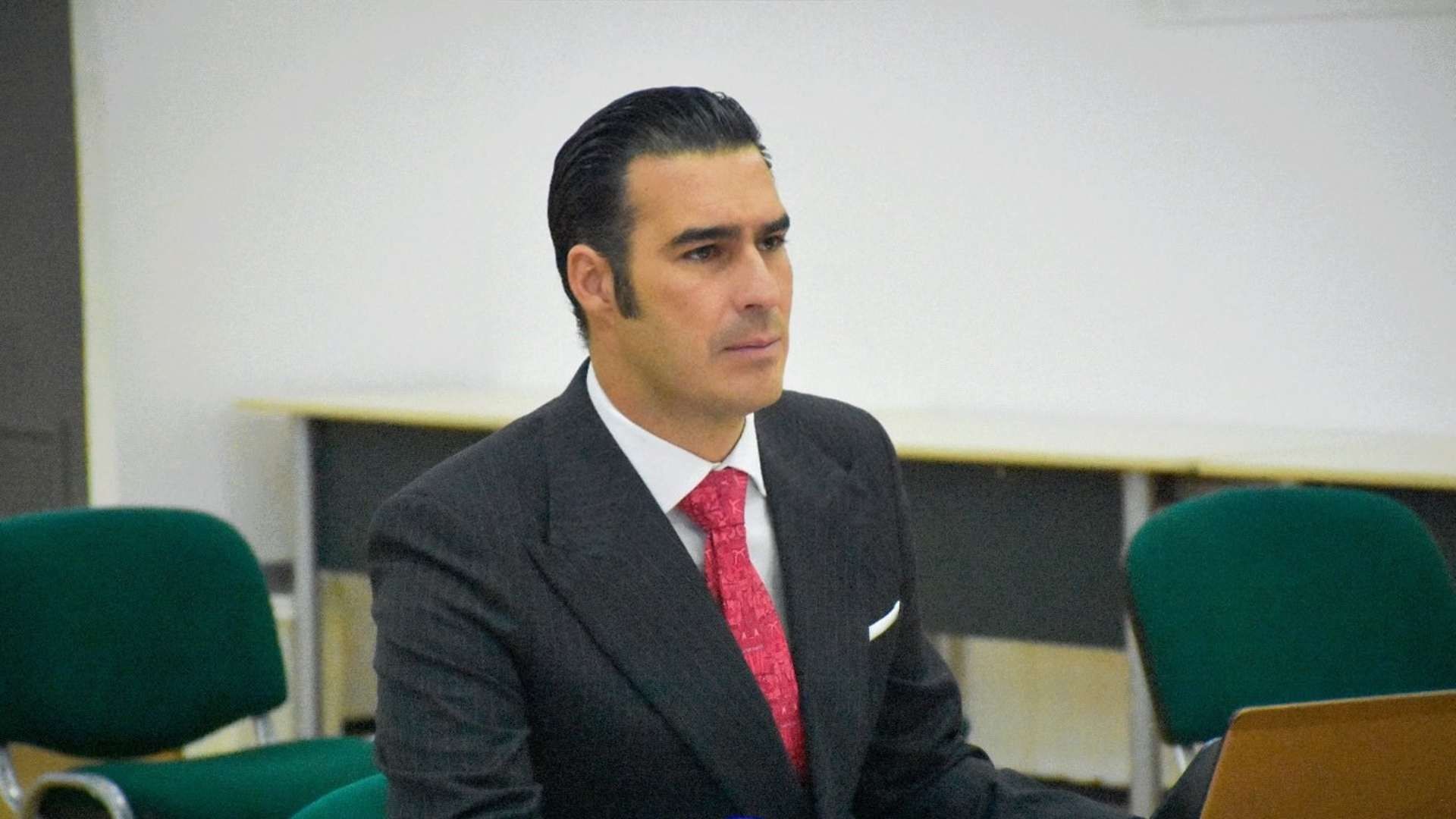 Miguel Torruco Garza durante presentación de coloquio doctoral en el Instituto Nacional de Administración Pública.