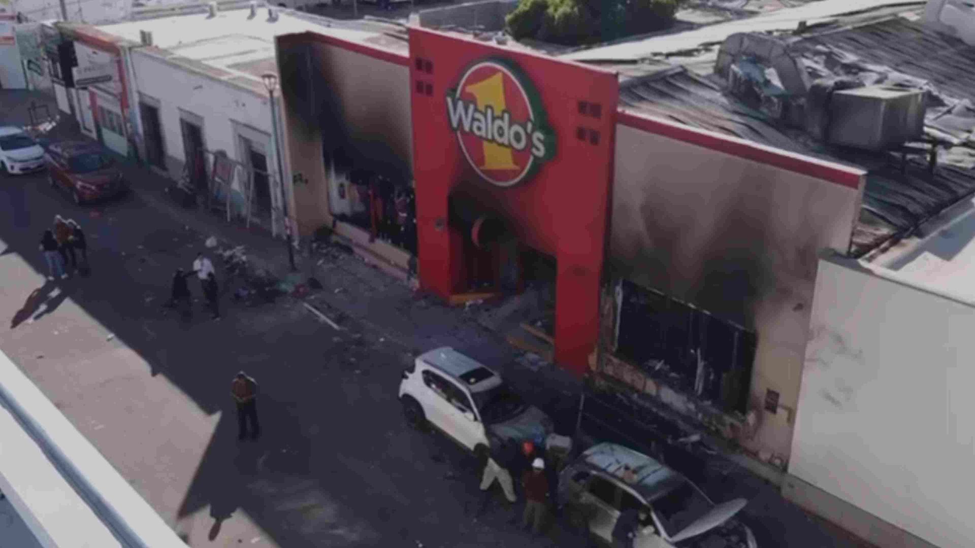 Liberan 25 Órdenes de Aprehensión por Incendio de Waldo´s, en Hermosillo