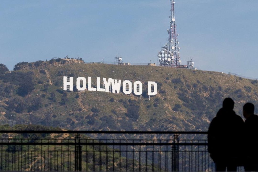 Guionistas de Hollywood Iniciarán Huelga Indefinida el Martes