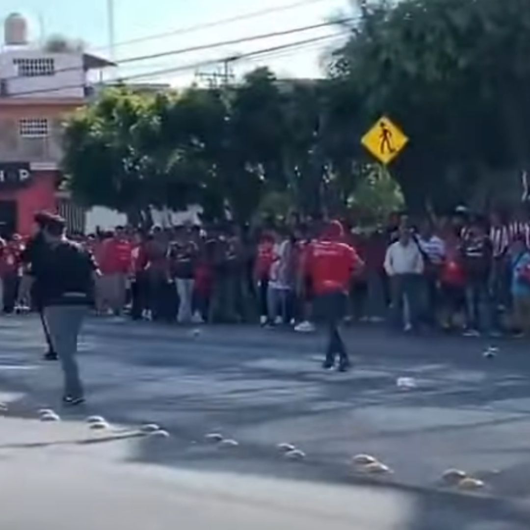 Enfrentamiento en Chivas vs Irapuato