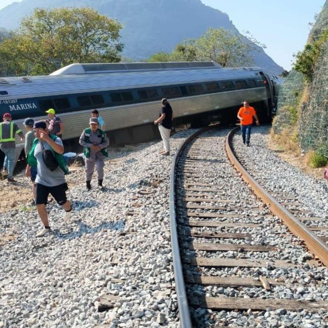 Descarrilamiento de tren interoceánico en Oaxaca
