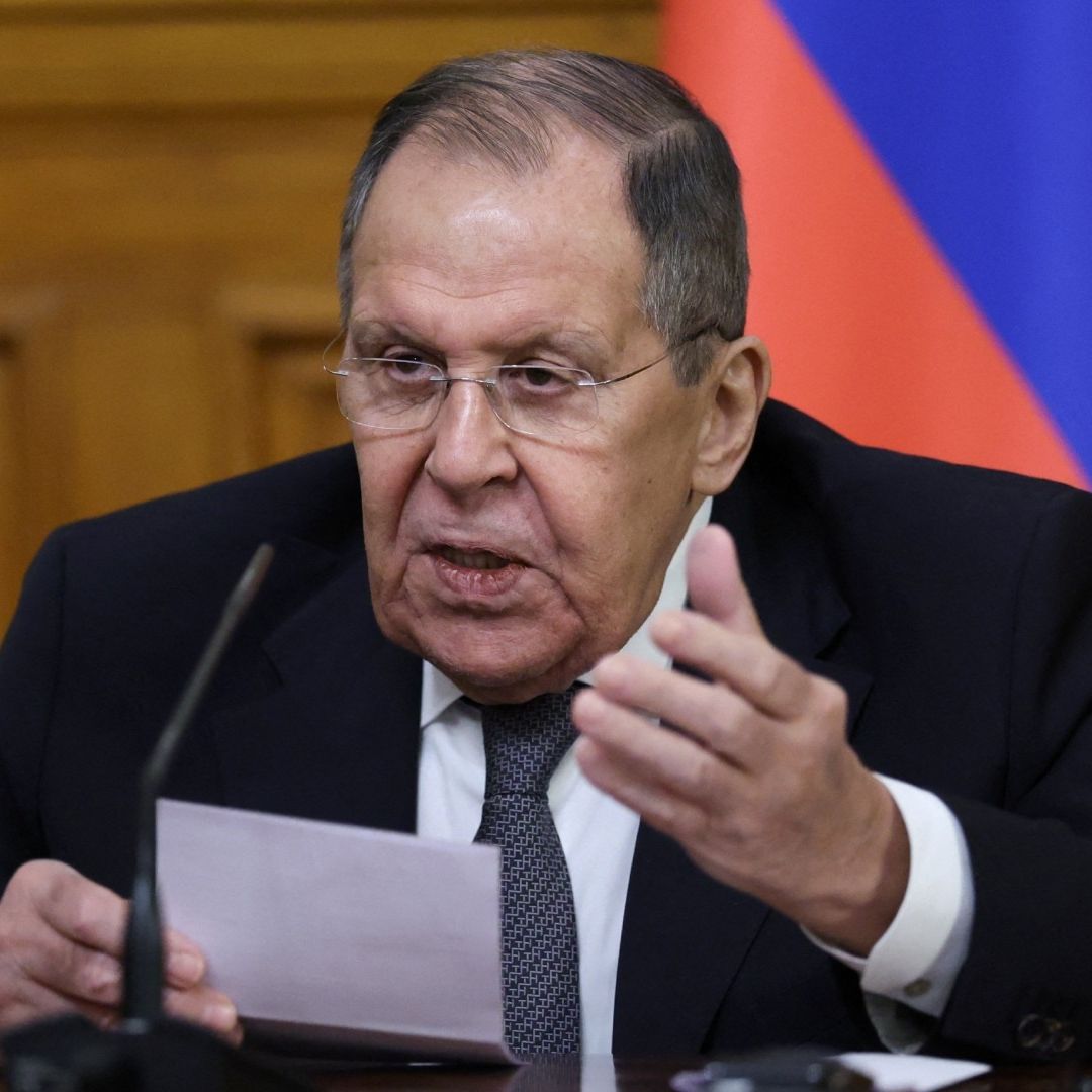 Rusia Apoyará a China Ante Posible Escalada del Conflicto en Taiwán, Advierte Canciller Lavrov.