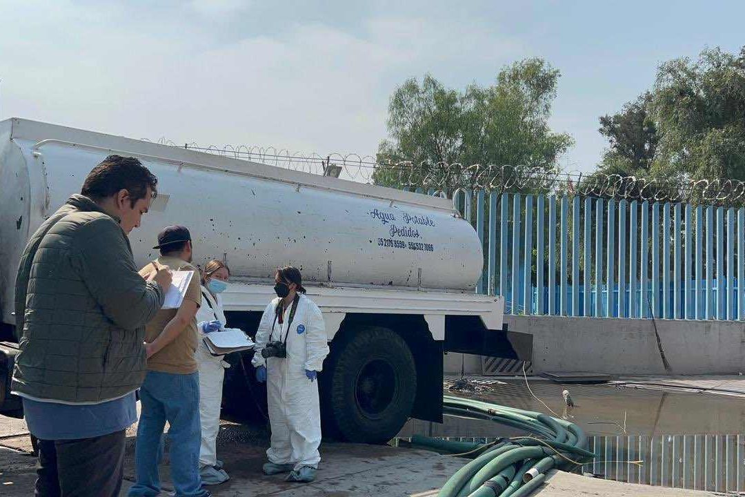 Encuentran cadáver de una mujer dentro de una pipa de agua en Coyoacán