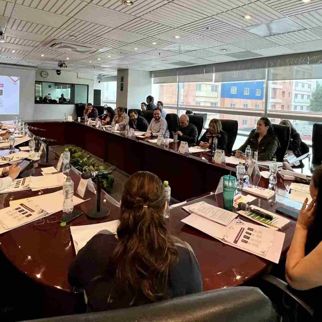 Ginarely Valencia moderará 2do. debate entre Delfina y Del Moral