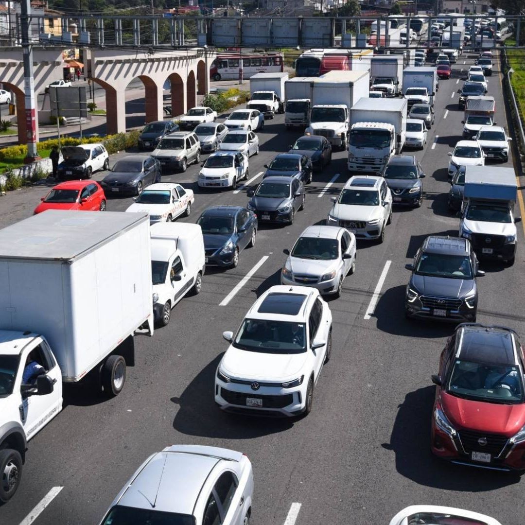 Hay Doble Hoy No Circula 26 de diciembre 2025 CDMX y Edomex qué carros y placas descansan