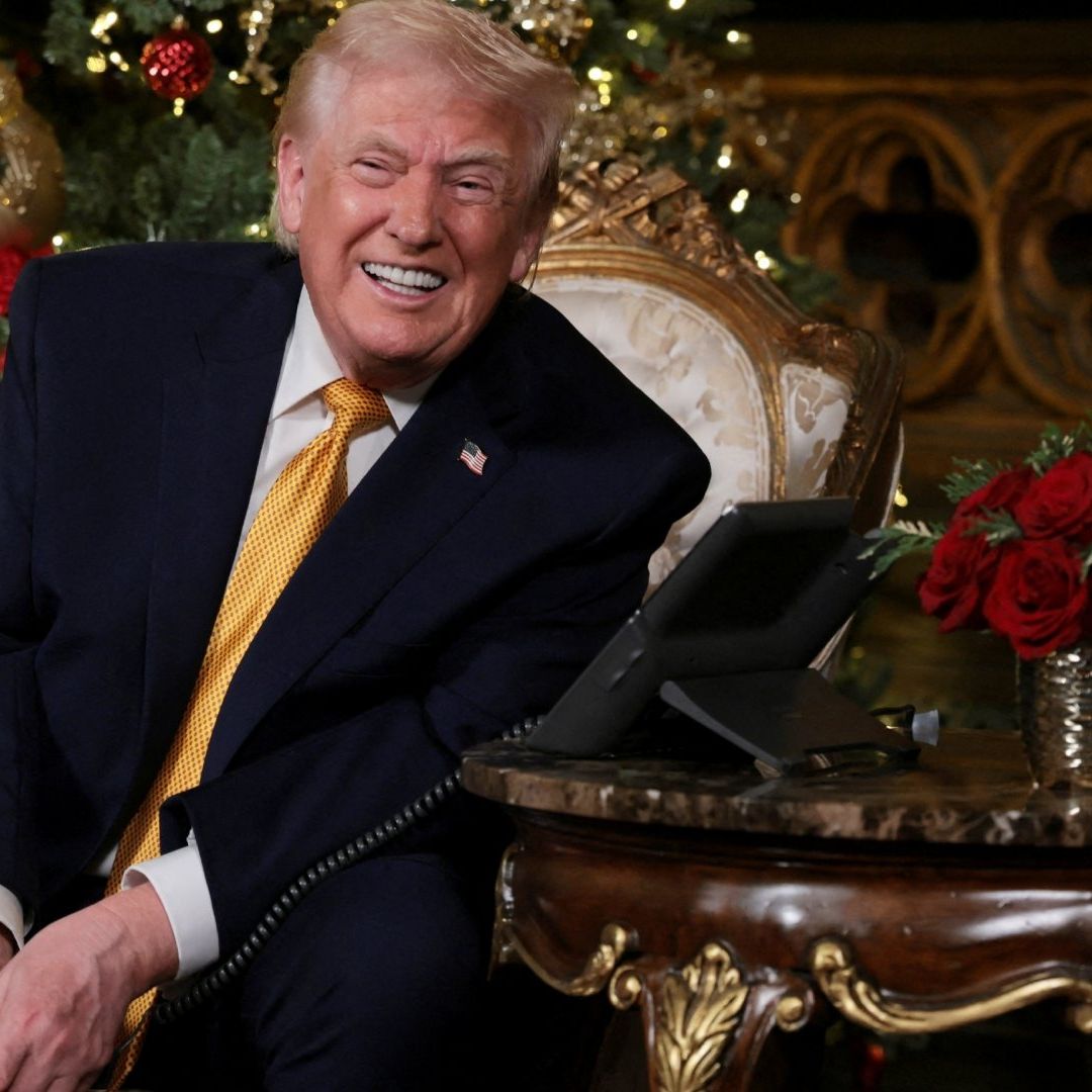 Trump Desea Feliz Navidad 2025 a Todos, Incluyendo a los Detractores de Estados Unidos