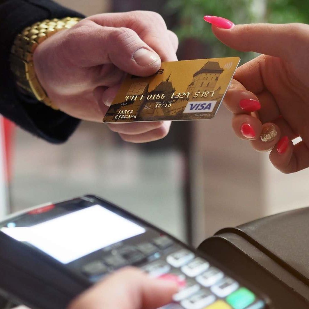 La actividad financiera de tus tarjetas de crédito está en el Buró de Crédito