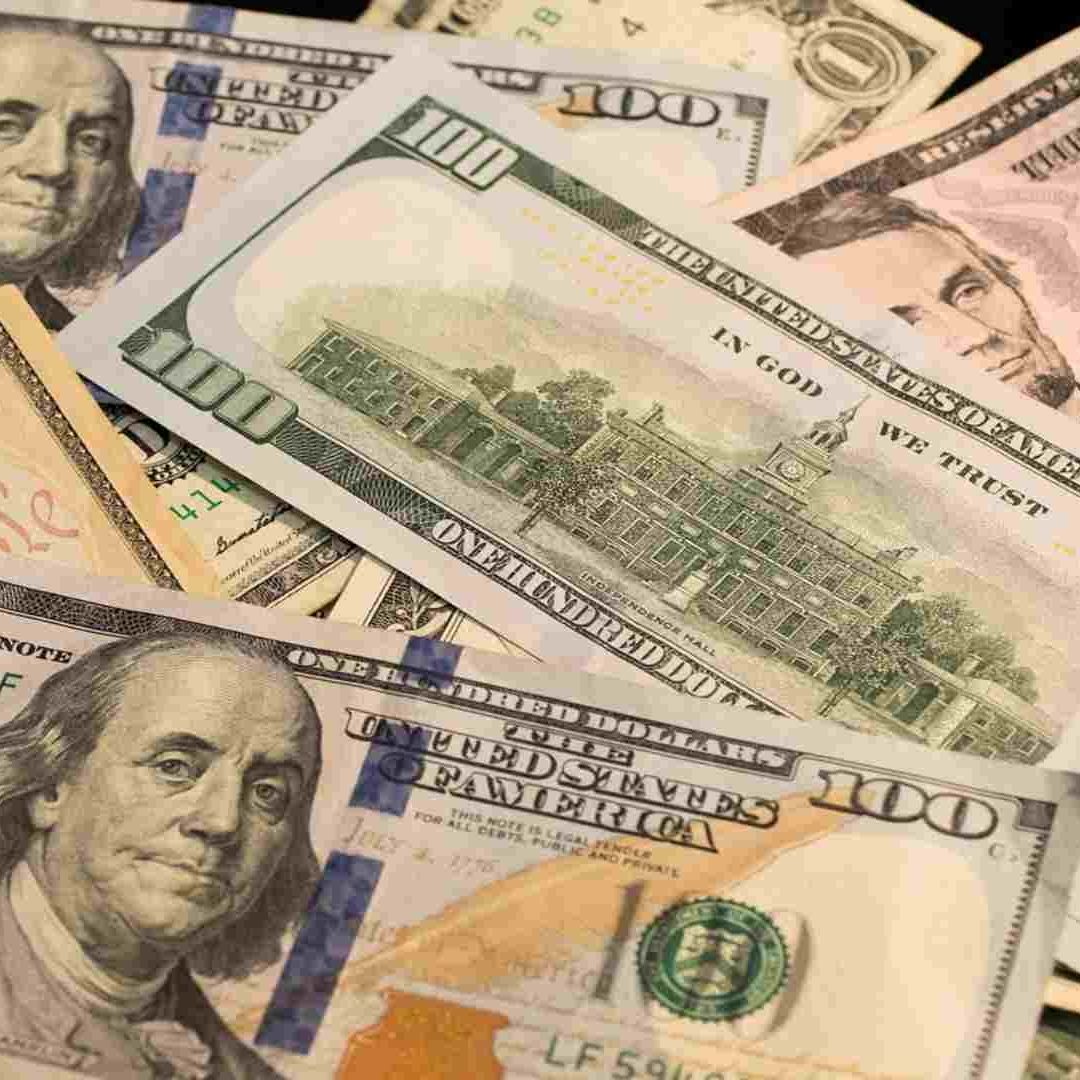 Consulta el precio del dólar para lunes 8 de mayo