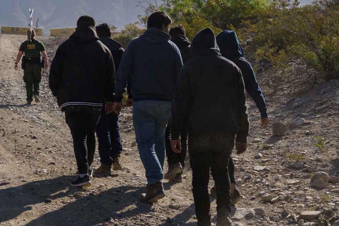 AMLO criticó en su conferencia mañanera de hoy, 8 de mayo de 2023, las nuevas medidas antiinmigrantes de Florida y Texas