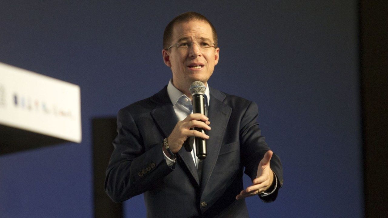 Ricardo Anaya criticó al AMLO que antes de llegar al gobierno se benefició de la información obtenida gracias al INAI
