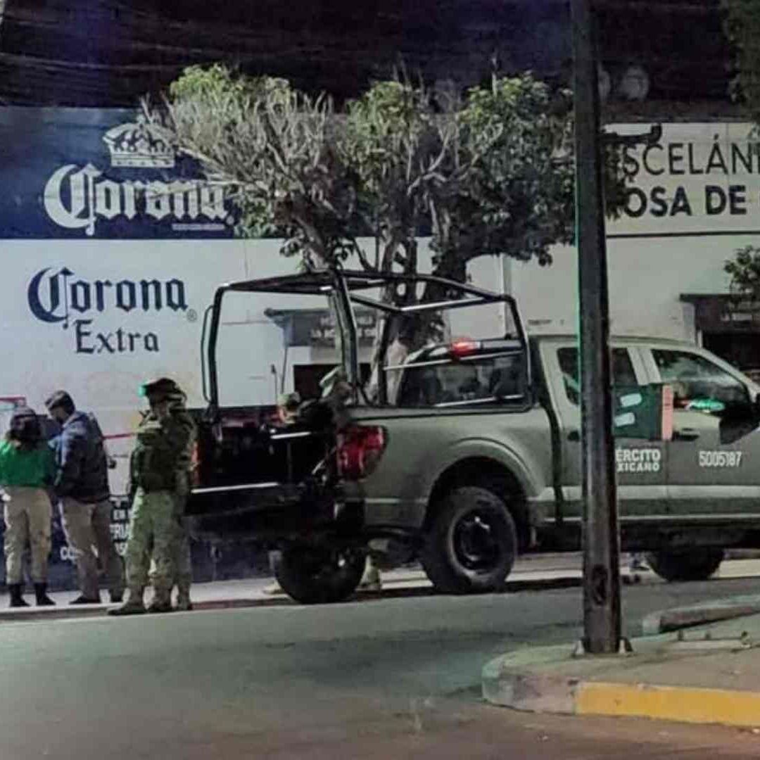 Arrojan Granada en Bar y Desalojan Clientes