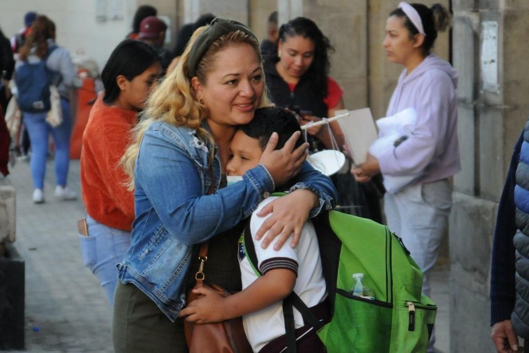 Mujeres en urbes optan por maternidad tardía