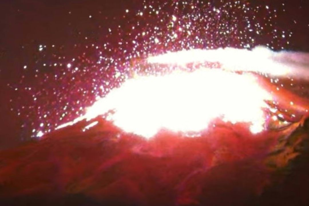 Explosión del Volcán Popocatépetl Se Escucha Hasta Puebla
