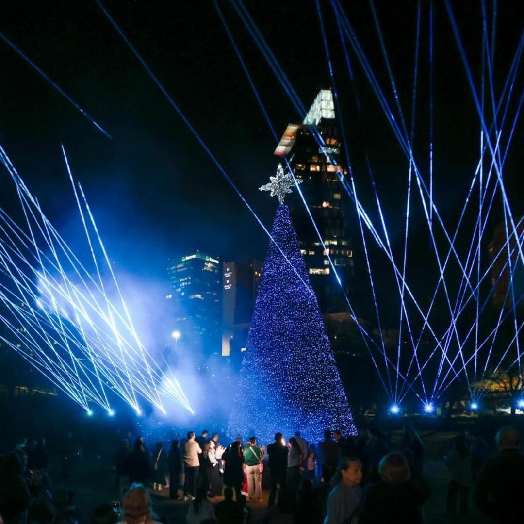 Espectáculo de luces en San Pedro Garza García
