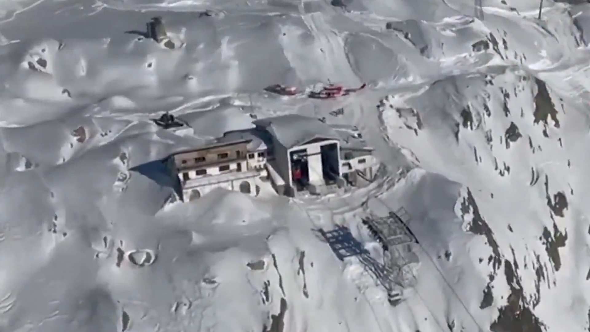 Autoridades de Italia lograron con éxito la evacuación de las personas