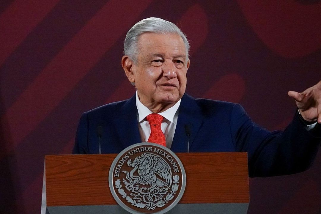 El presidente Andrés Manuel López Obrador ofrece su conferencia mañanera un día después de la marcha por su Informe de Gobierno