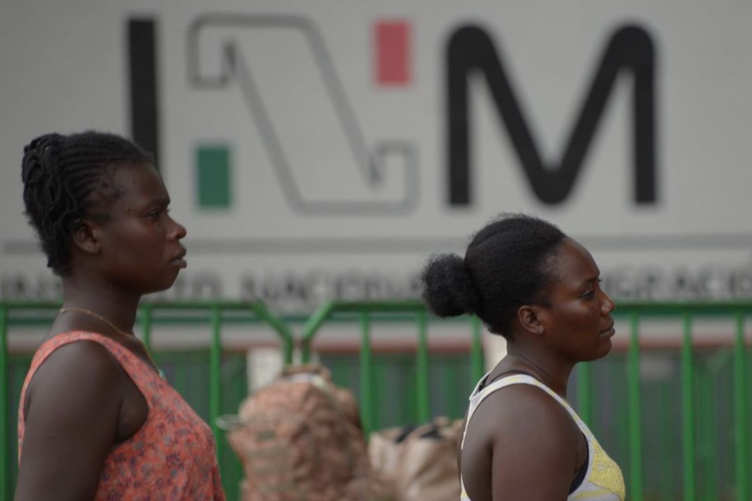 El INM suspendió permisos migratorios para viajar dentro del país