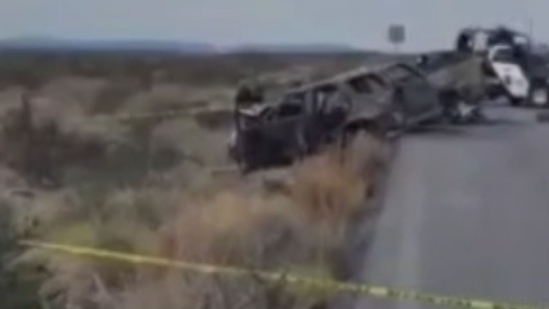 Carro calcinado tras choque