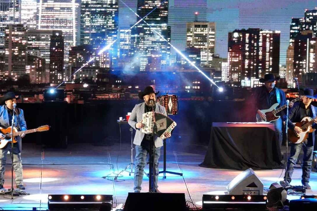 ¿Dónde y cuándo será el concierto gratuito del Grupo Intocable en CDMX?